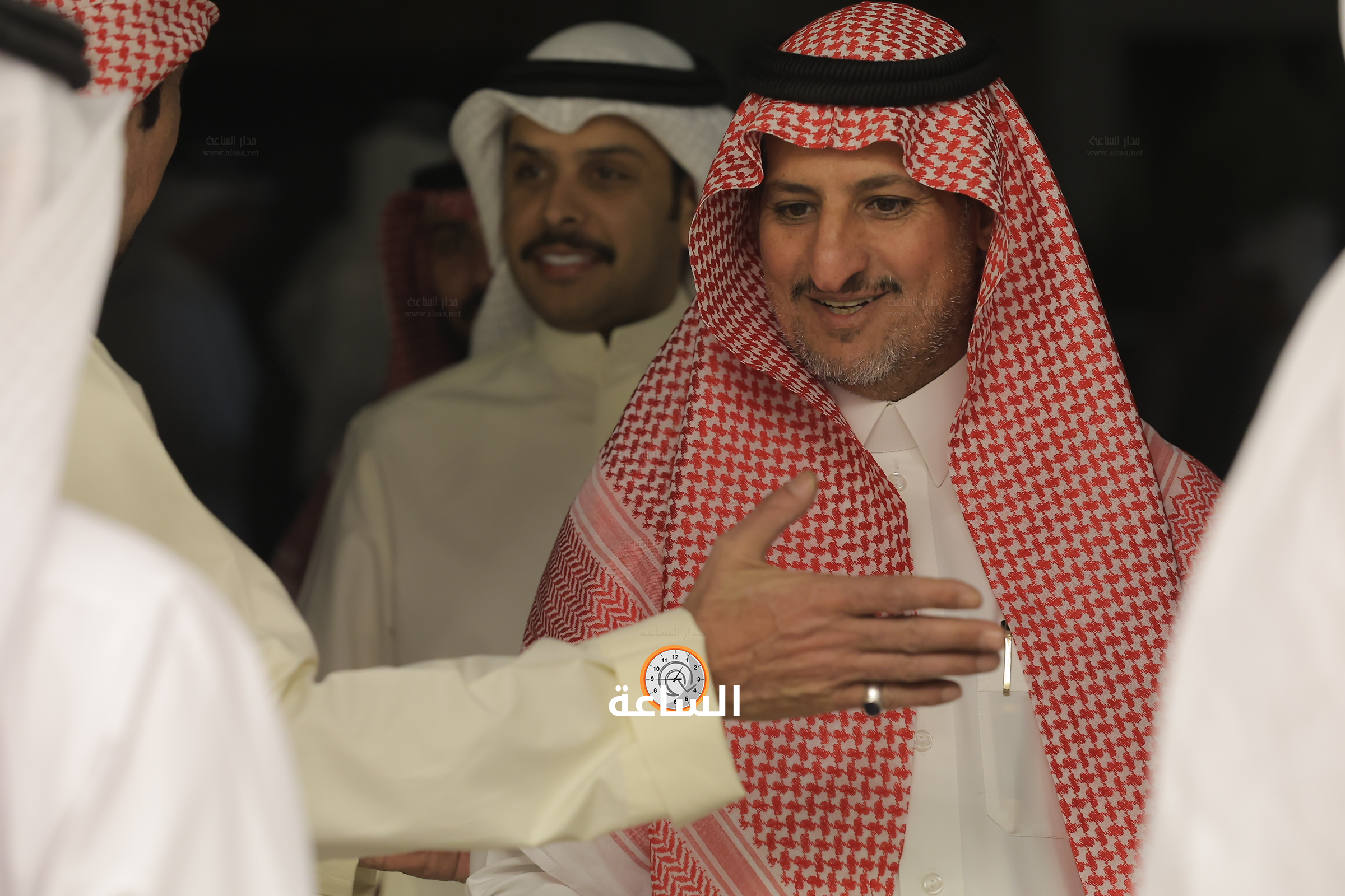 Madar Al-Saa Images 0.6105097476376252