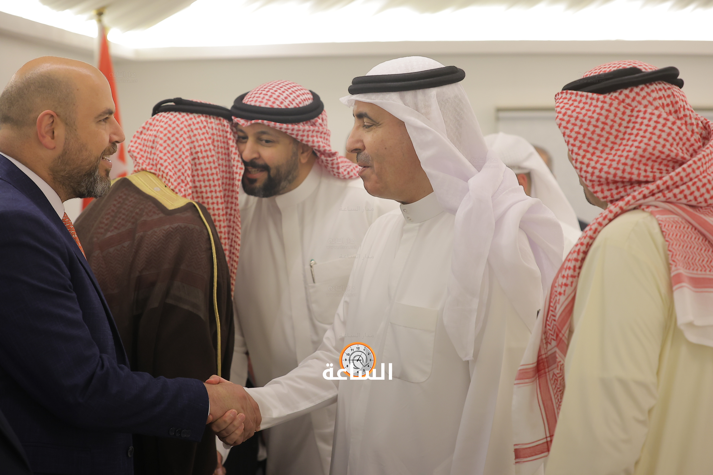 Madar Al-Saa Images 0.6091276537726062