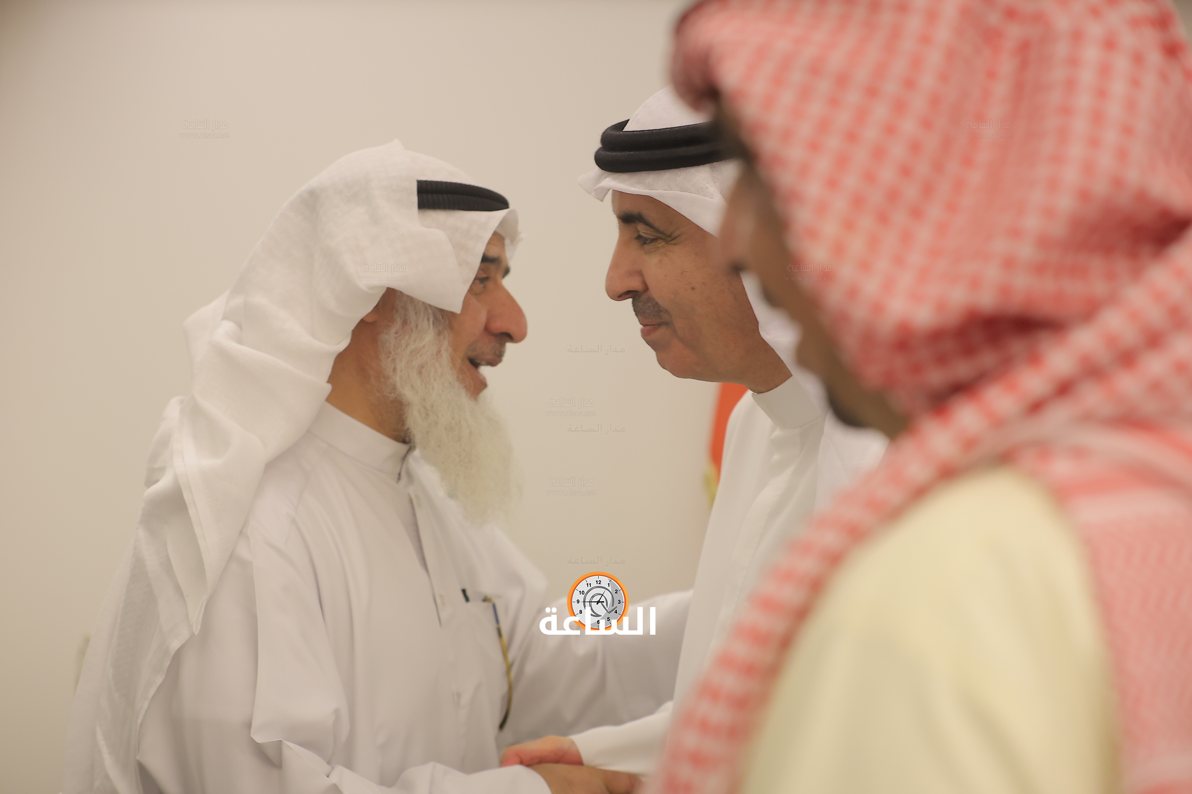 Madar Al-Saa Images 0.5774851661683715
