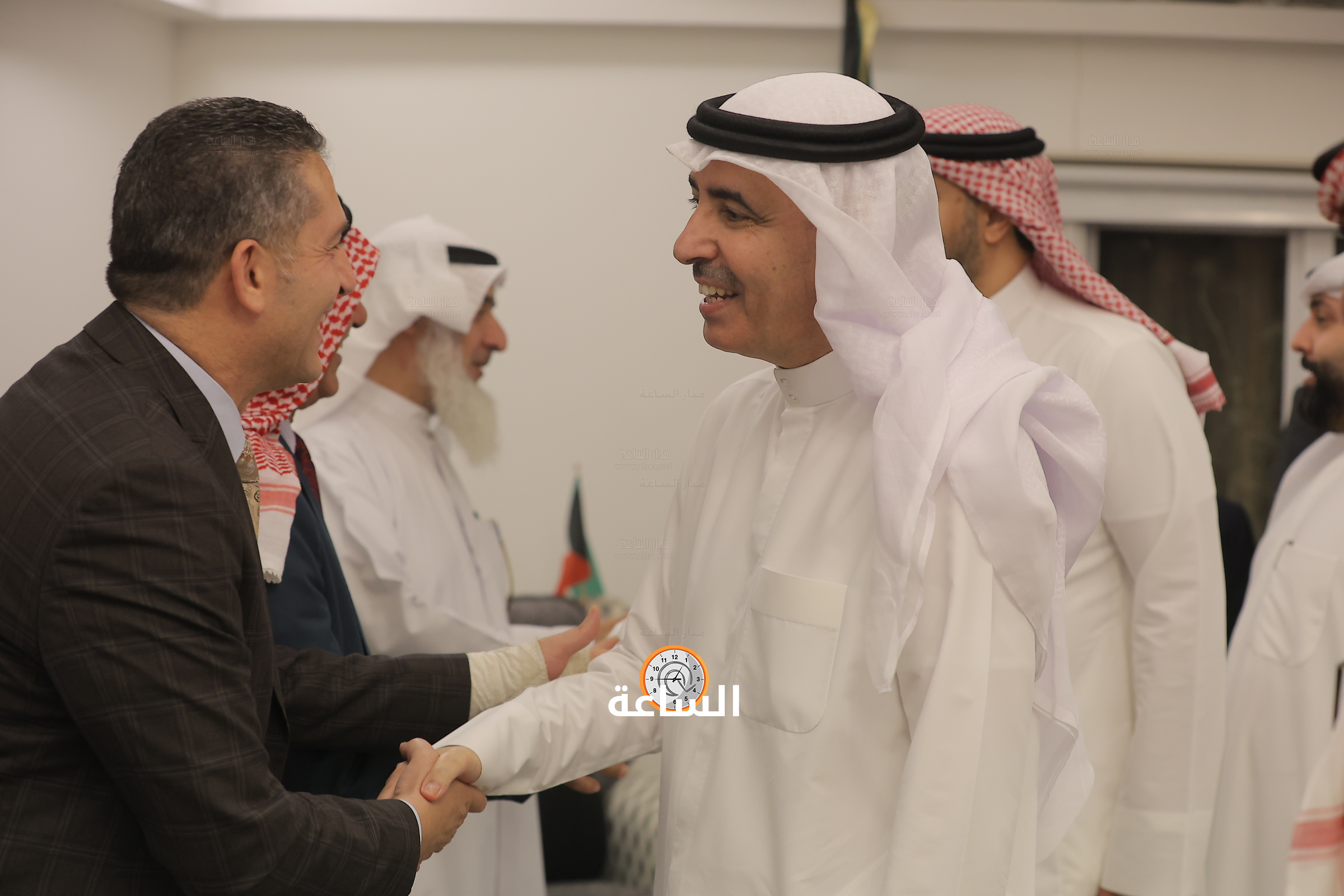 Madar Al-Saa Images 0.5172384328428191