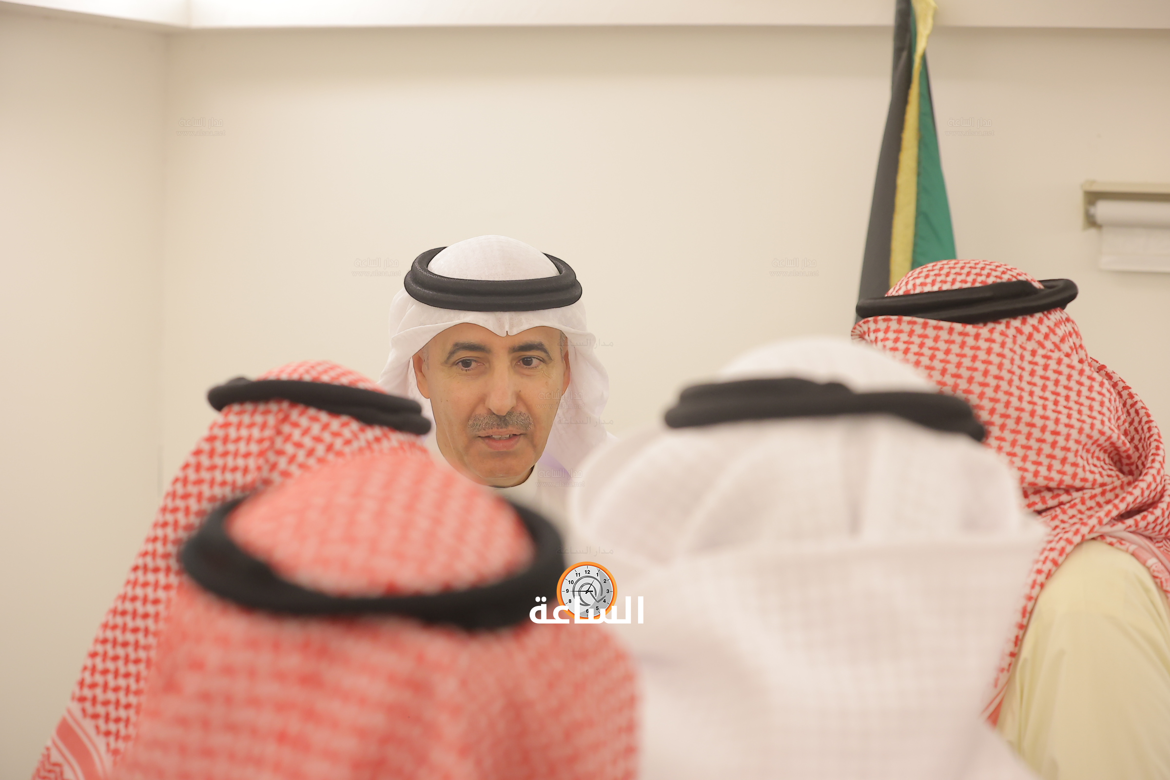 Madar Al-Saa Images 0.6612599395710642