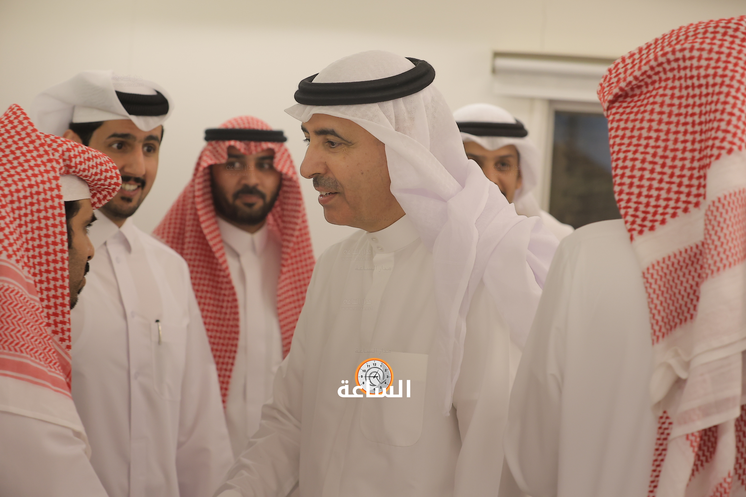 Madar Al-Saa Images 0.41402805126036024
