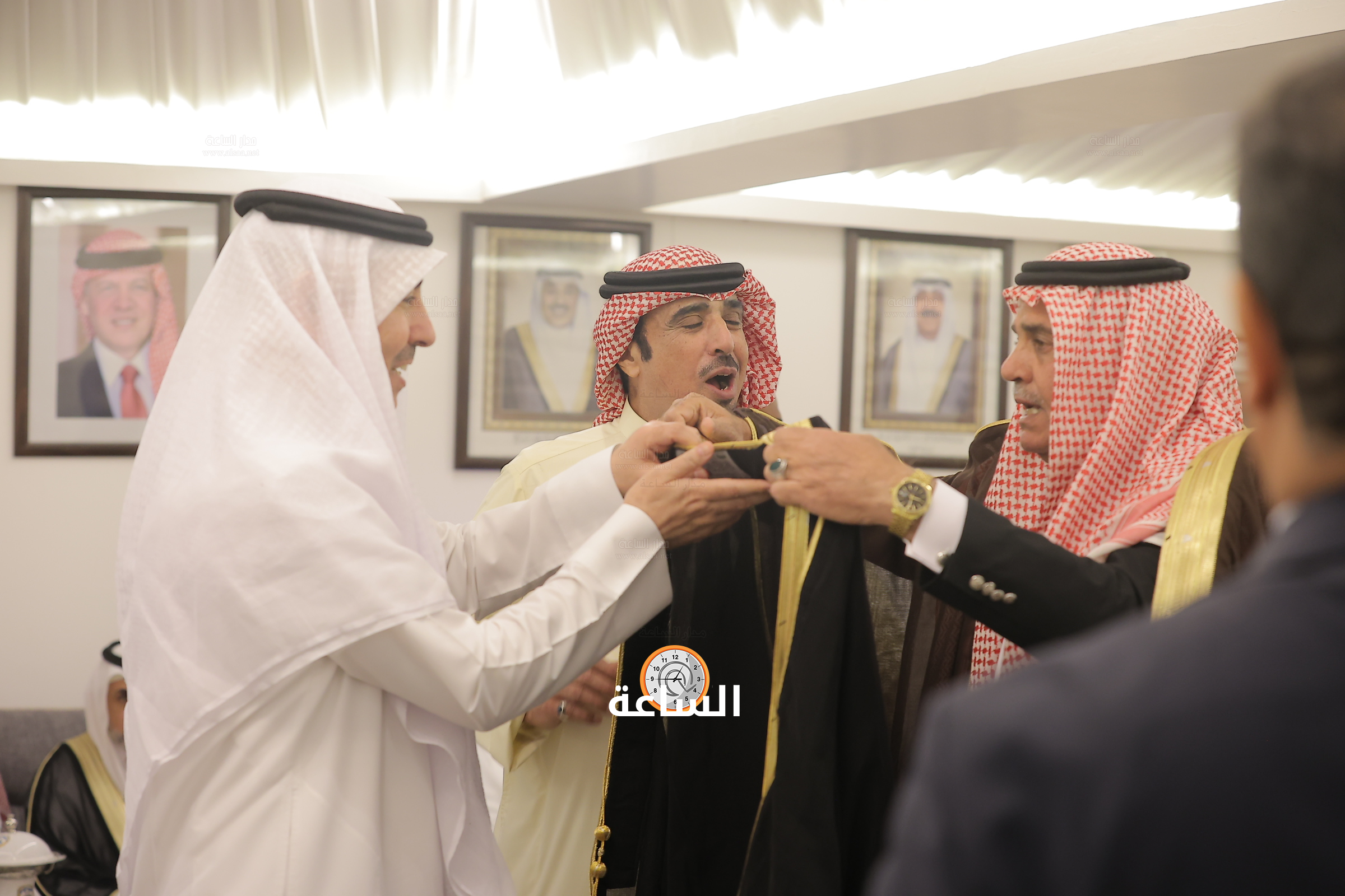 Madar Al-Saa Images 0.7853808005434708