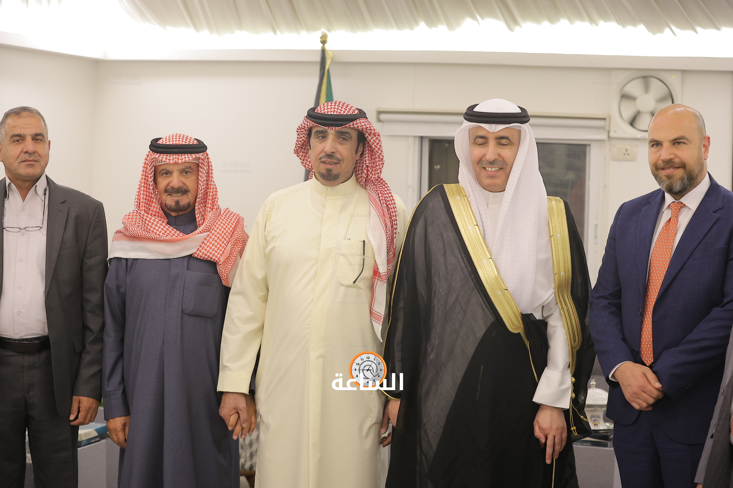 Madar Al-Saa Images 0.7309696869444541
