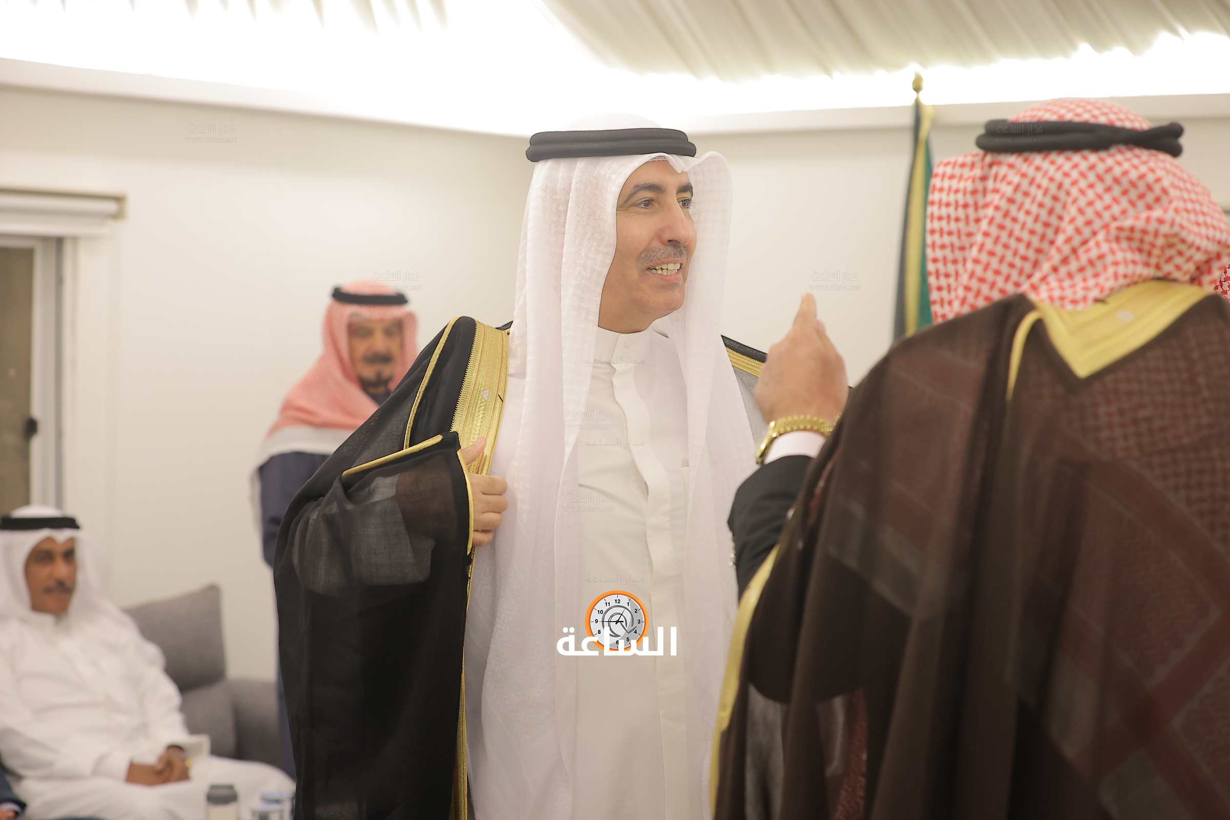 Madar Al-Saa Images 0.8201065113816948