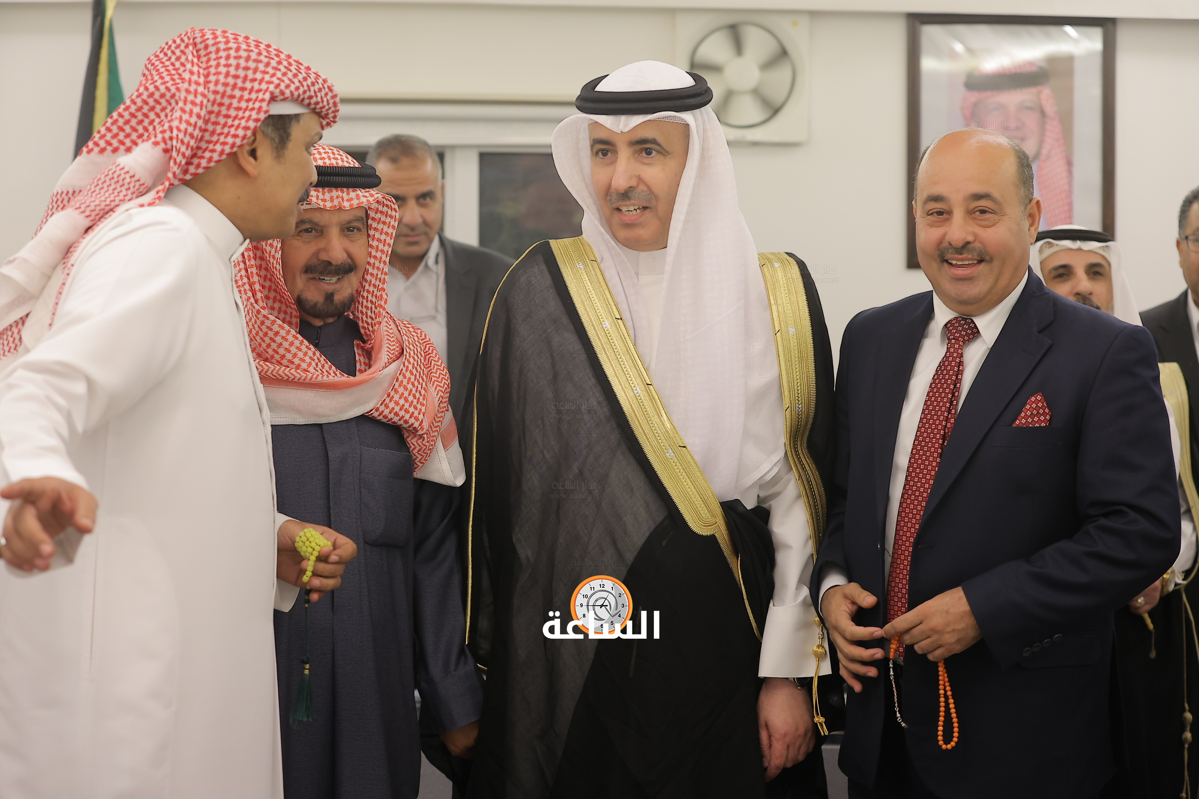 Madar Al-Saa Images 0.06000177755499425