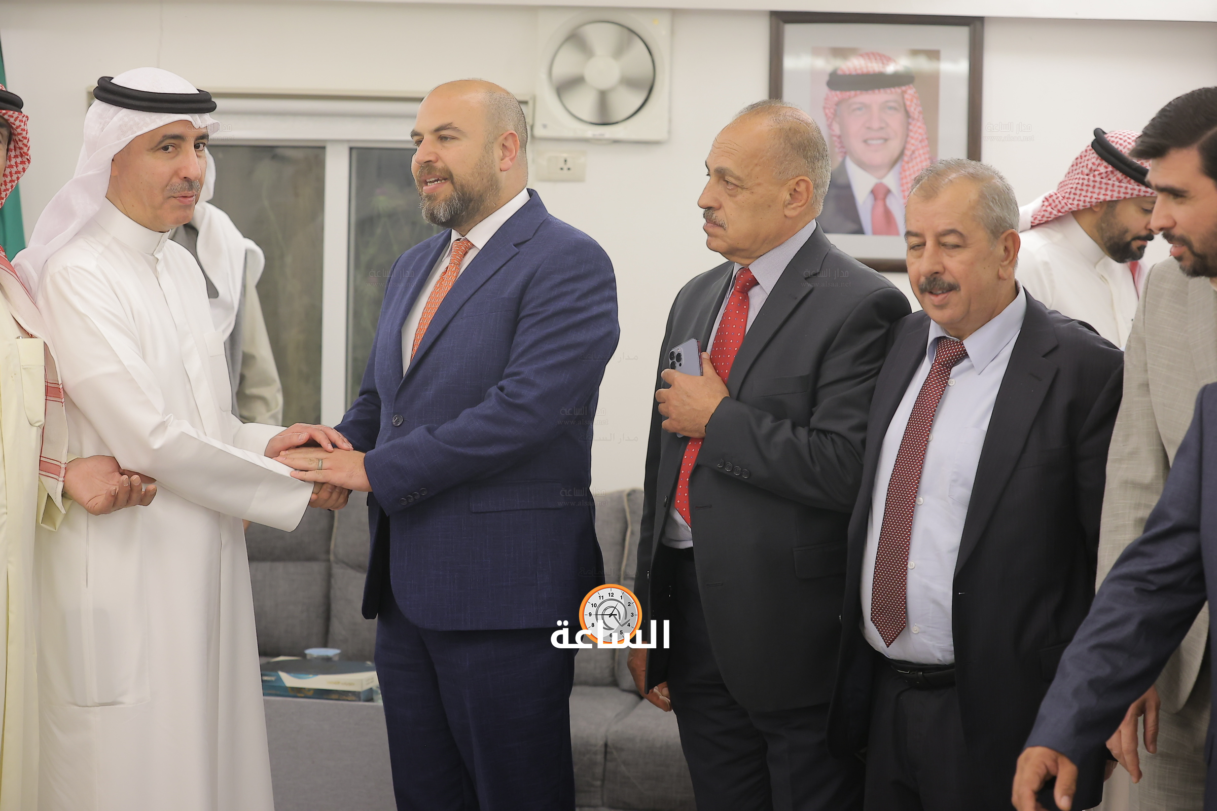 Madar Al-Saa Images 0.30472092094310455
