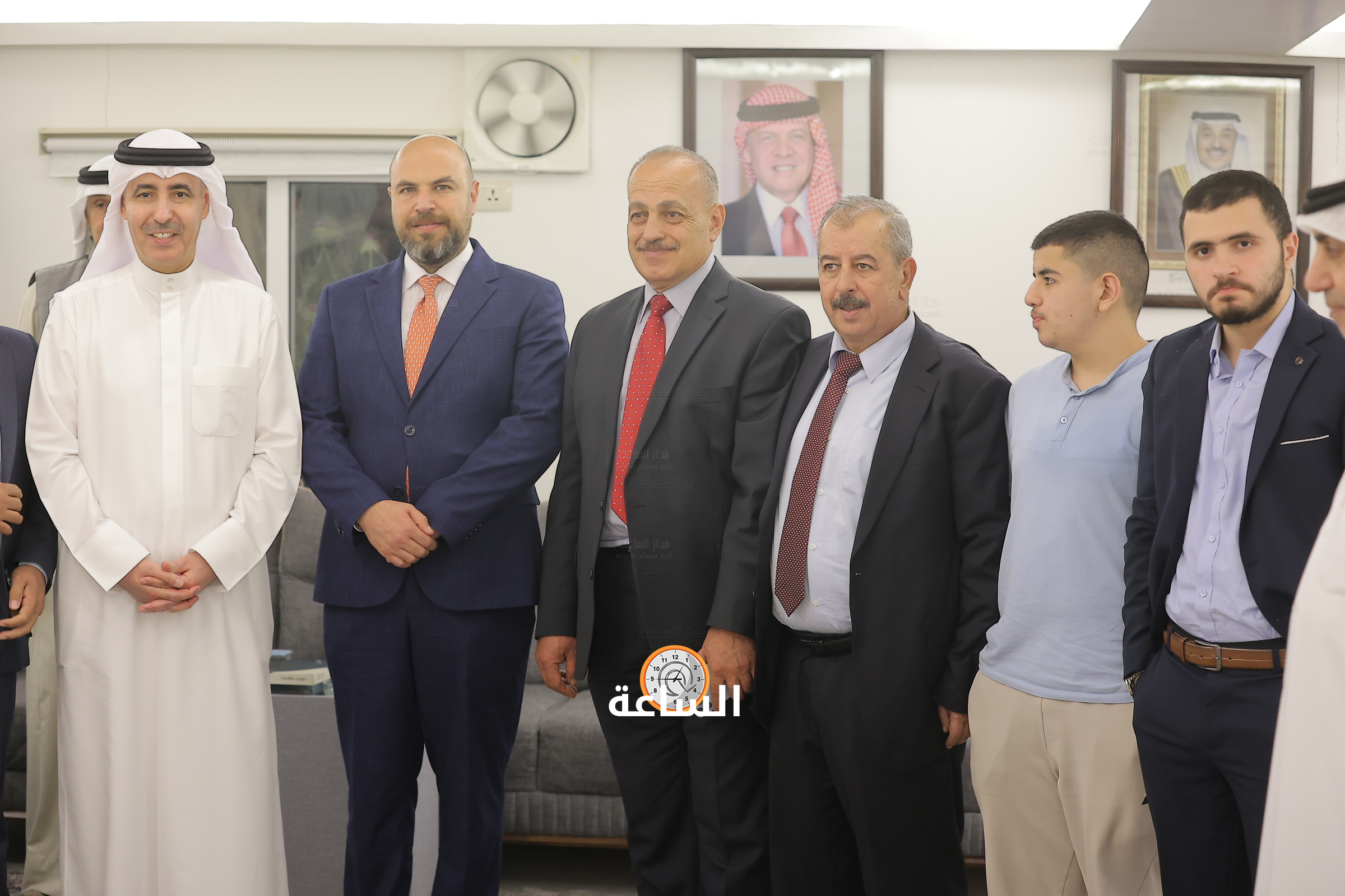 Madar Al-Saa Images 0.21394911500815983