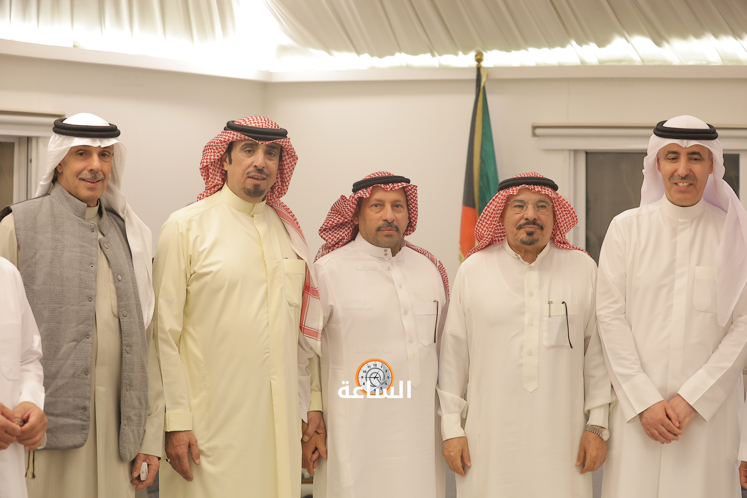 Madar Al-Saa Images 0.7563814193225004