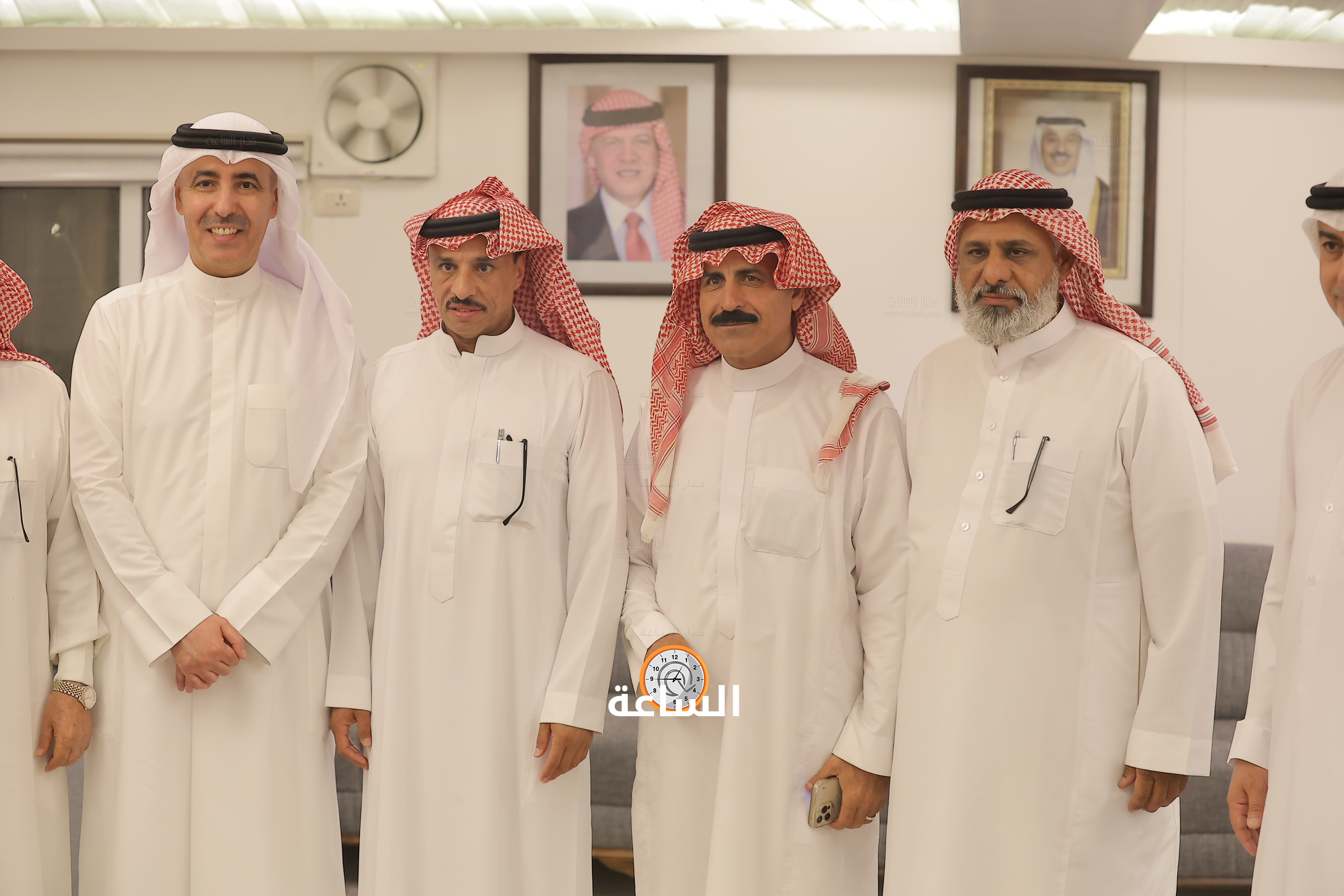 Madar Al-Saa Images 0.902245608784936