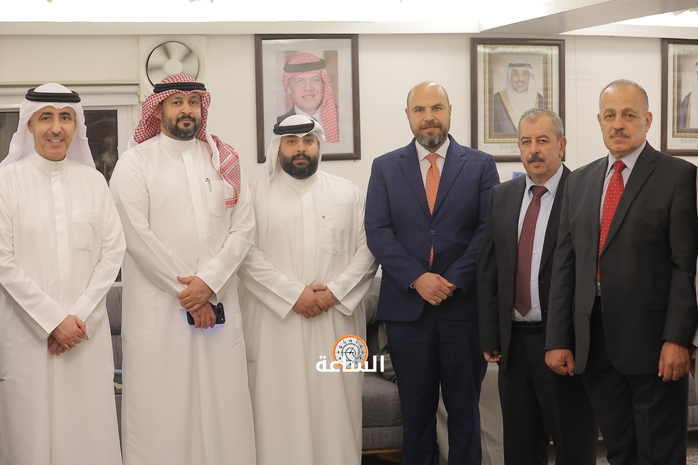 Madar Al-Saa Images 0.043275704530249315