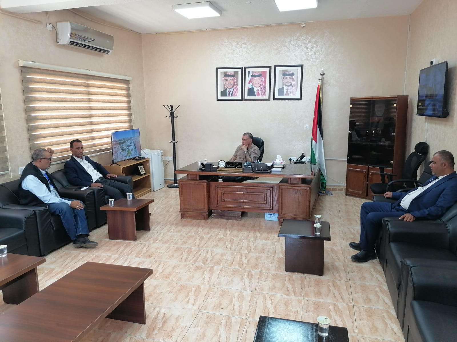 Madar Al-Saa Images 0.5951583227918704