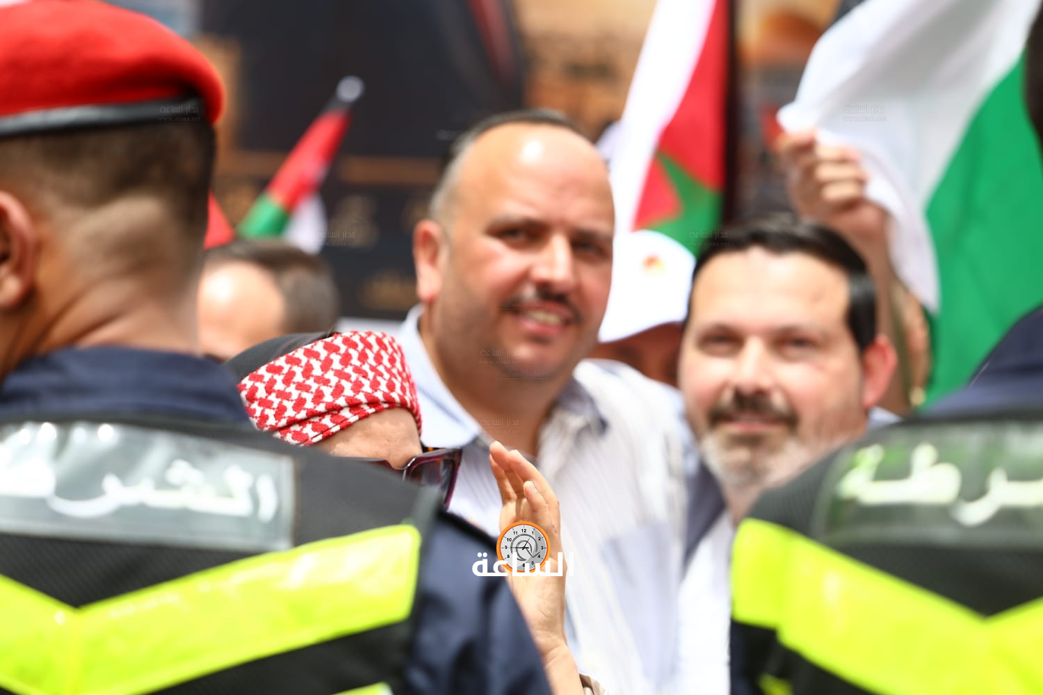 Madar Al-Saa Images 0.3754301093862159