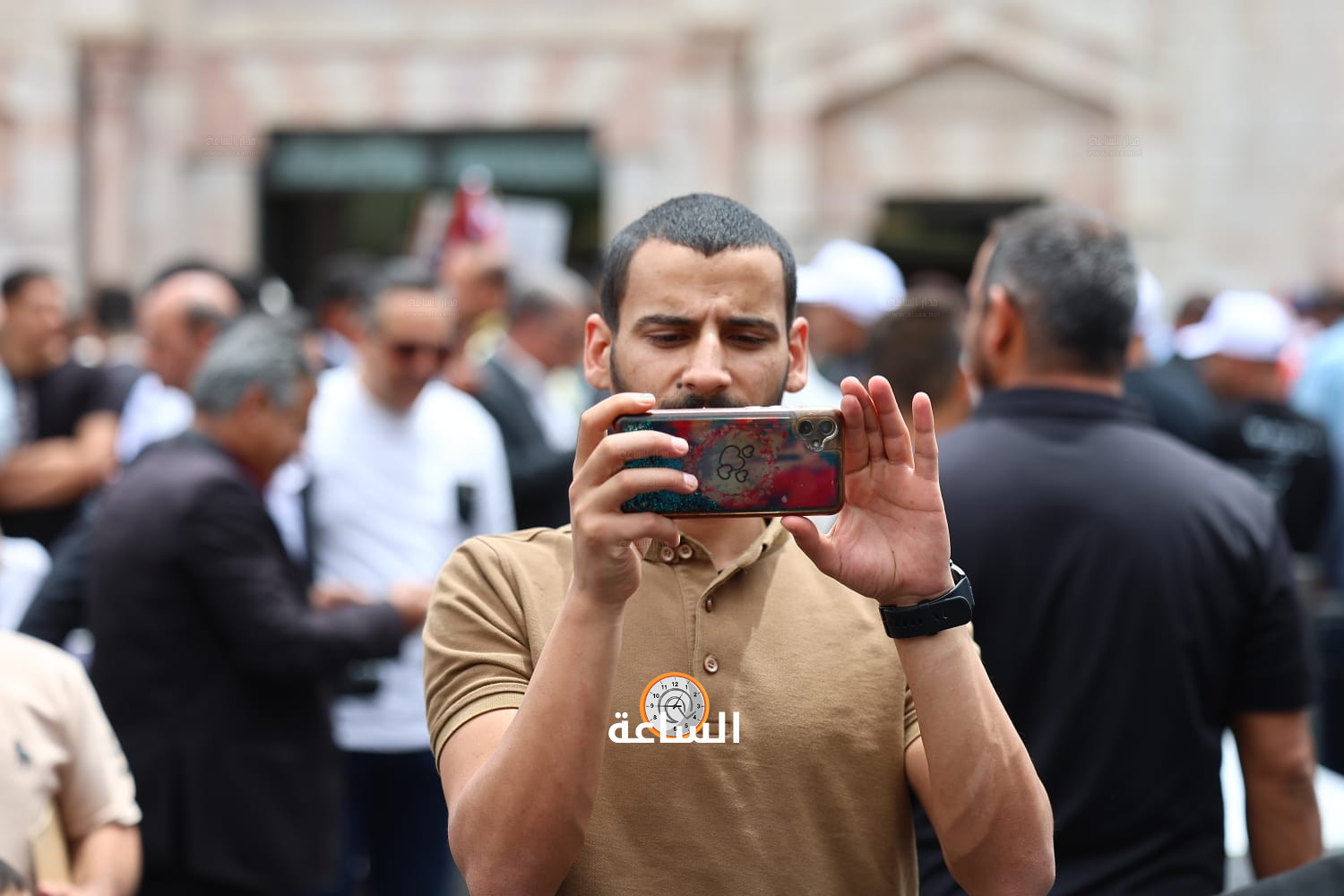 Madar Al-Saa Images 0.35544486576675094