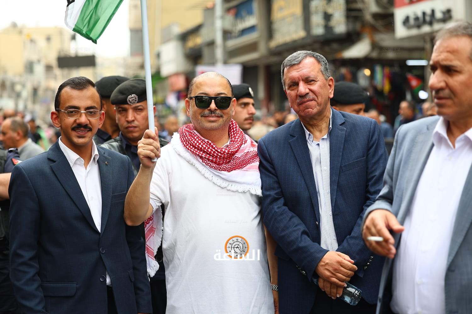 Madar Al-Saa Images 0.4364066593169821