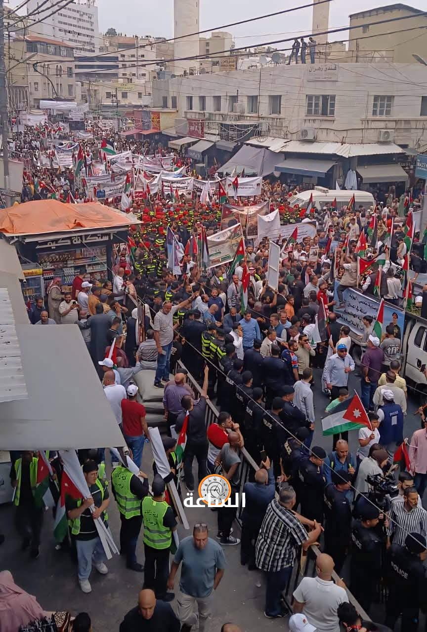 Madar Al-Saa Images 0.06053309396788431