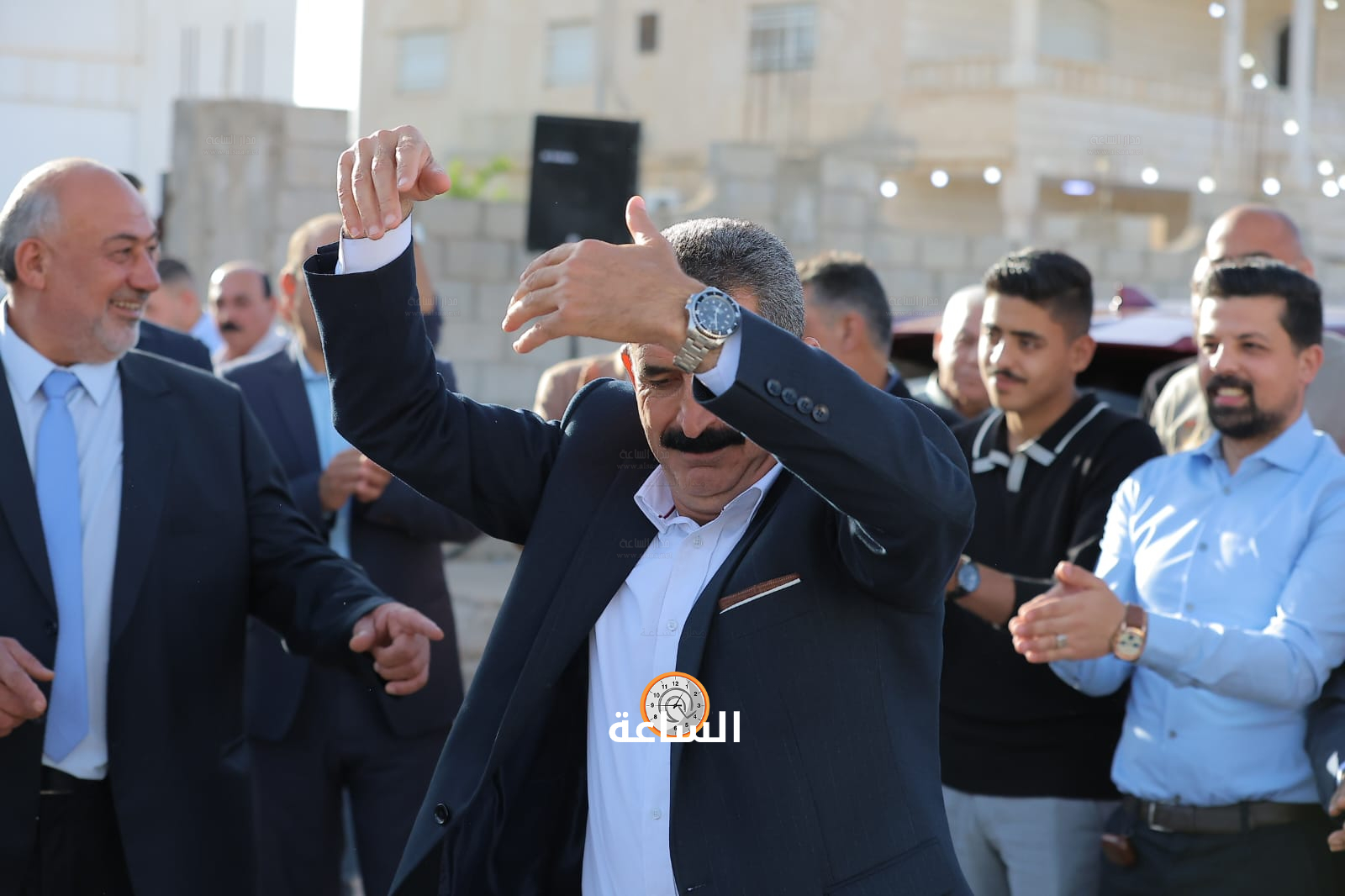 Madar Al-Saa Images 0.8510470417851004