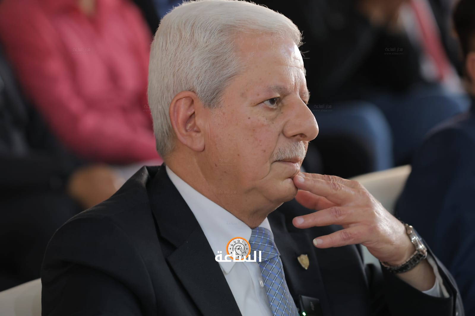 Madar Al-Saa Images 0.568150715781832