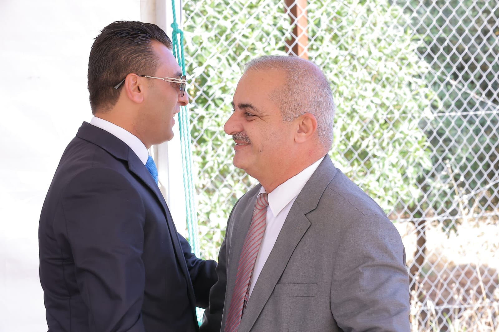 Madar Al-Saa Images 0.9867790174387423