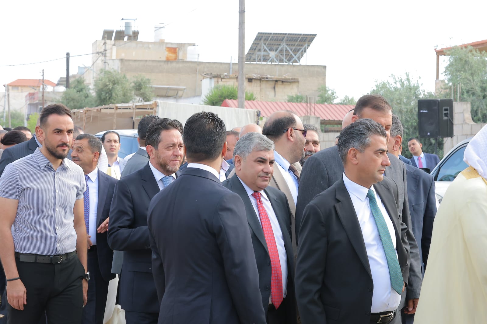 Madar Al-Saa Images 0.5370833764446107