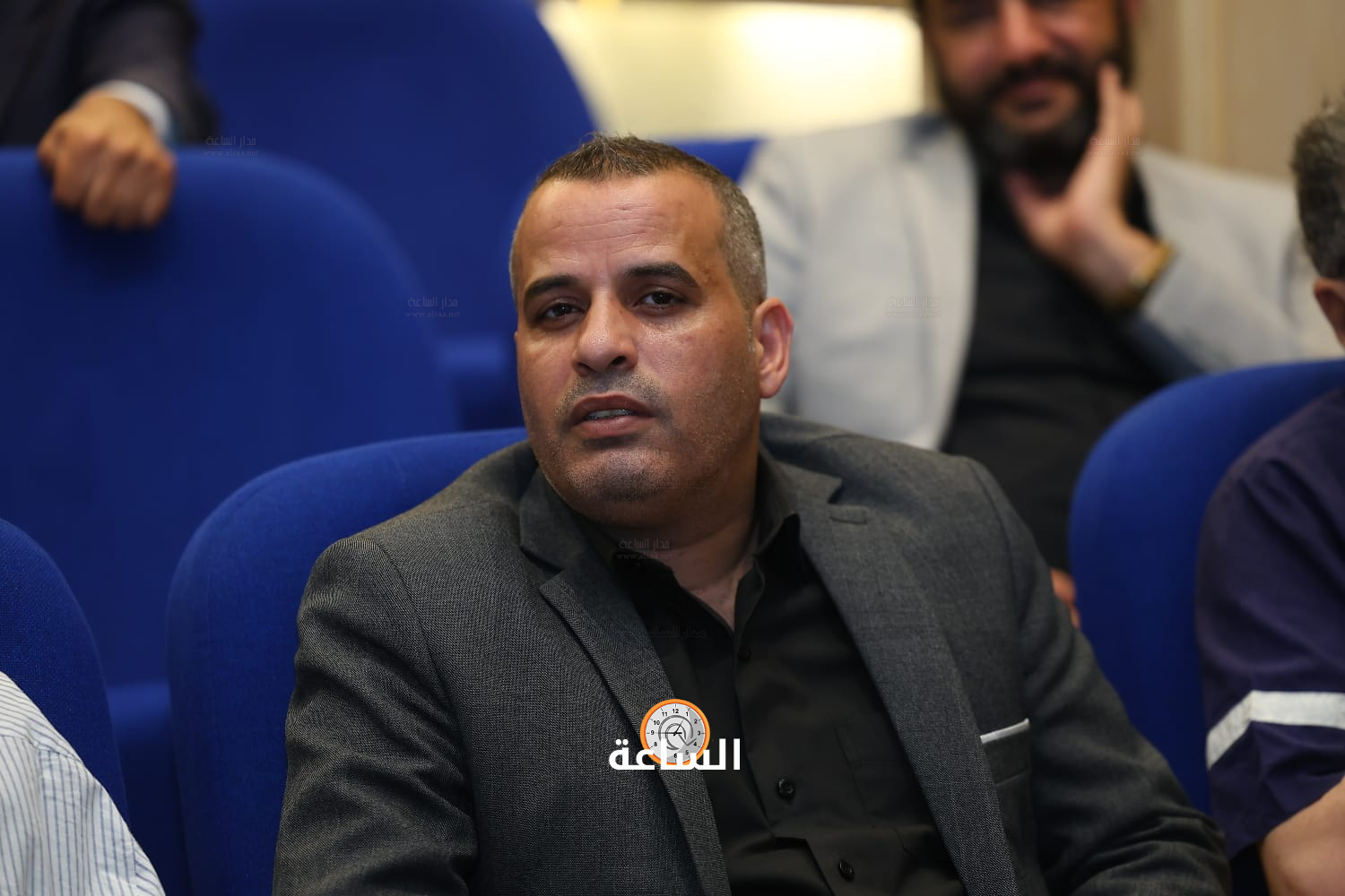 Madar Al-Saa Images 0.5356529622790477