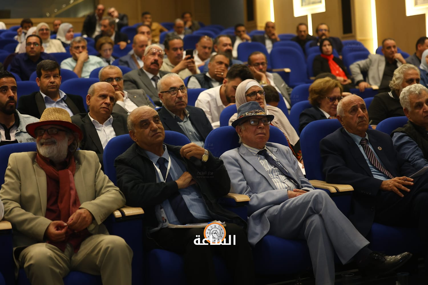 Madar Al-Saa Images 0.9804372903622837