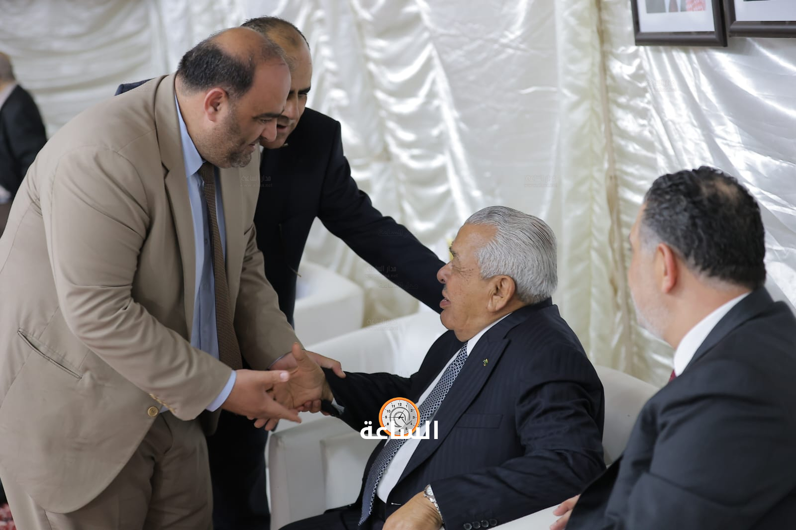 Madar Al-Saa Images 0.5473305085169959