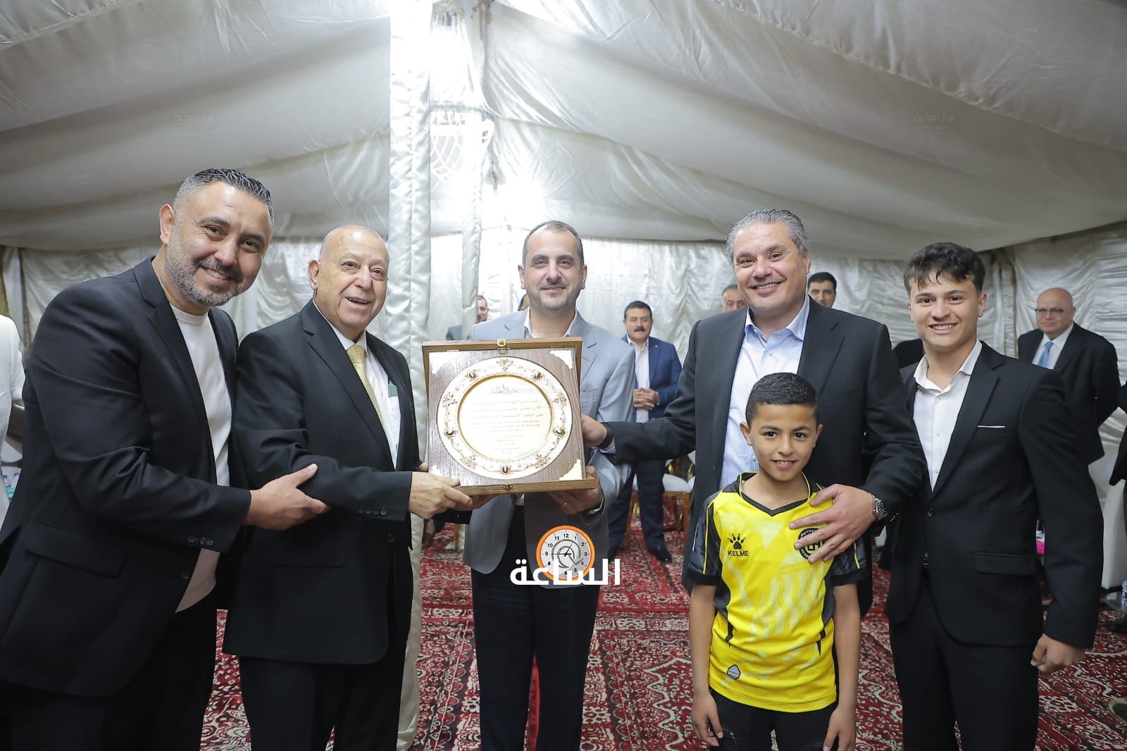 Madar Al-Saa Images 0.23960305911237256
