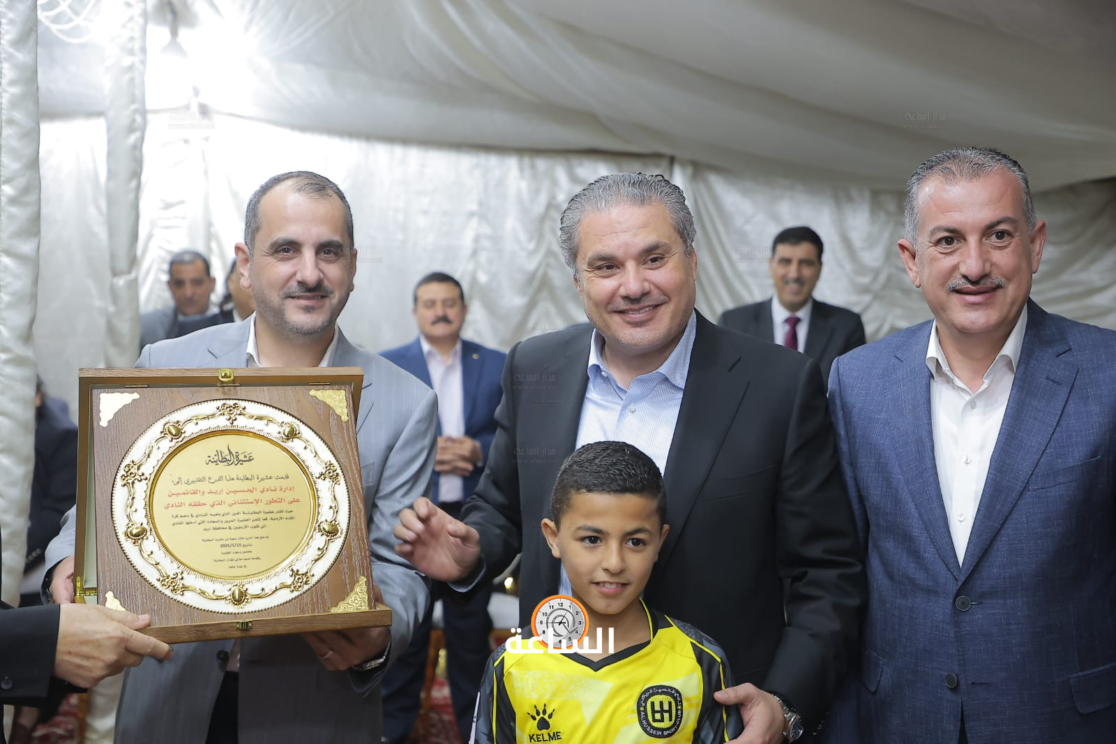 Madar Al-Saa Images 0.6179979659338346