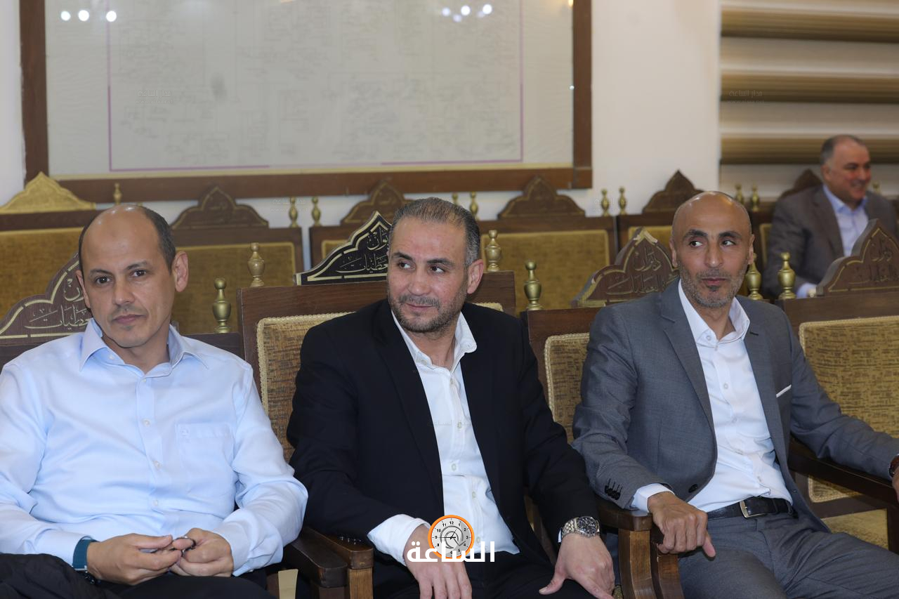Madar Al-Saa Images 0.48902044148611346