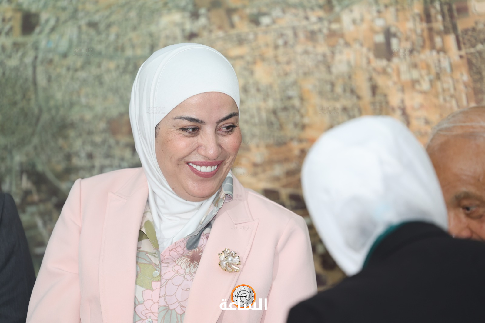 Madar Al-Saa Images 0.25796710457391325