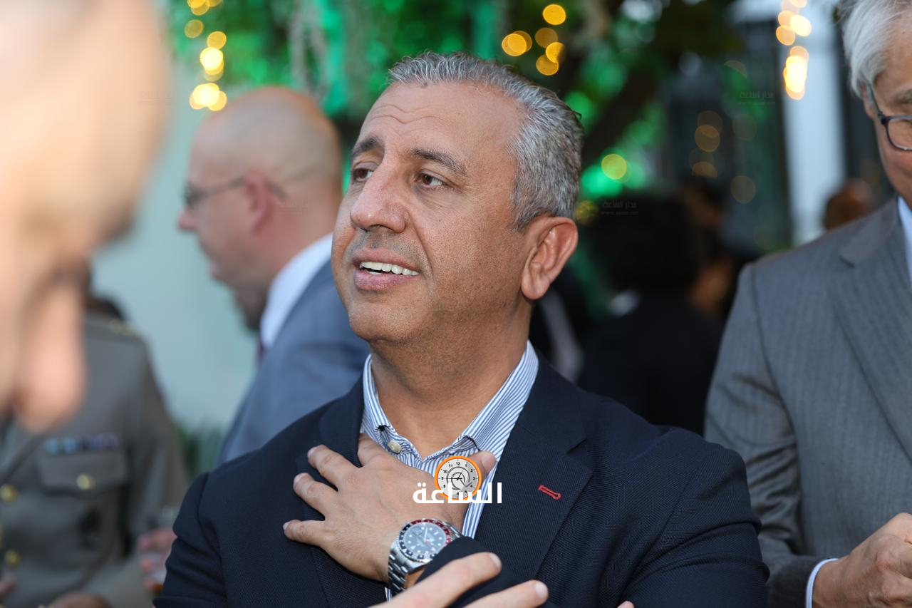 Madar Al-Saa Images 0.6138436639869306