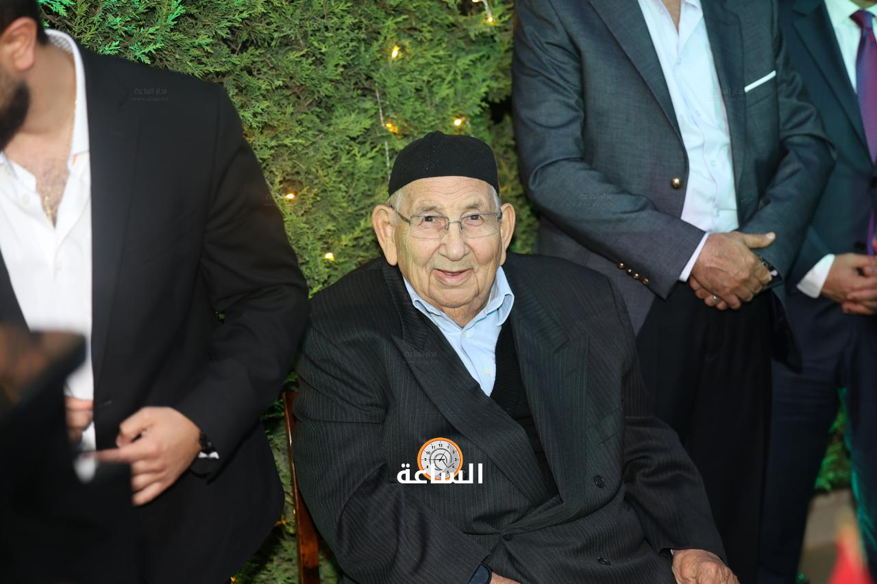 Madar Al-Saa Images 0.15291902016047876