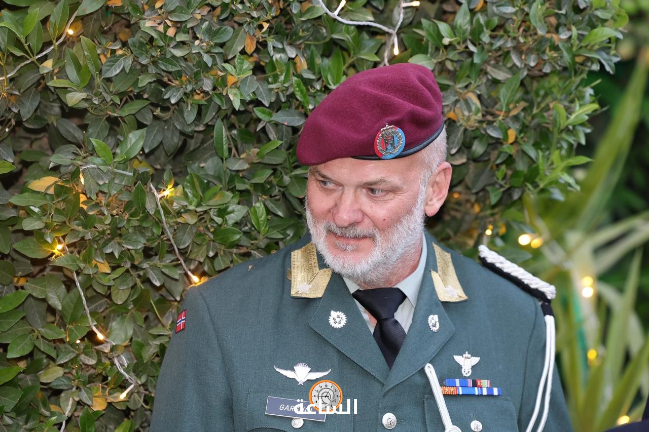 Madar Al-Saa Images 0.7565203020379654