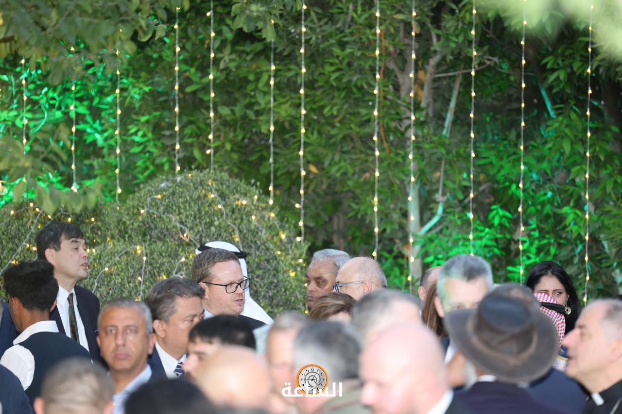 Madar Al-Saa Images 0.07916560953704599