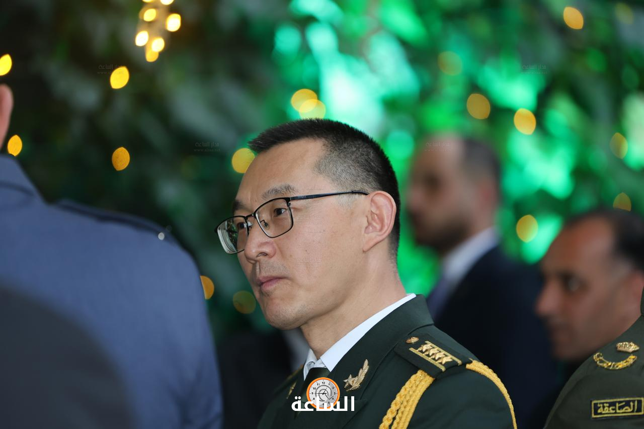 Madar Al-Saa Images 0.2972379615028169