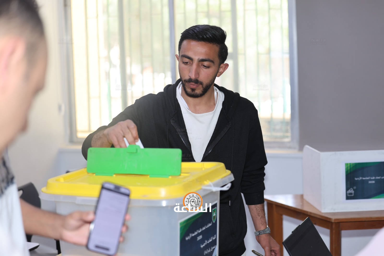Madar Al-Saa Images 0.6365769550656629