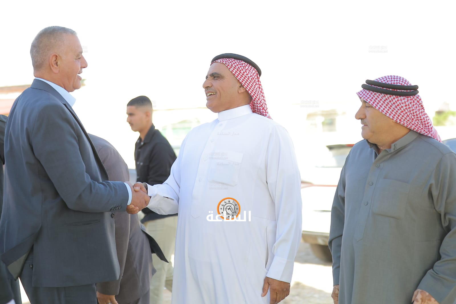 Madar Al-Saa Images 0.23441165867533098