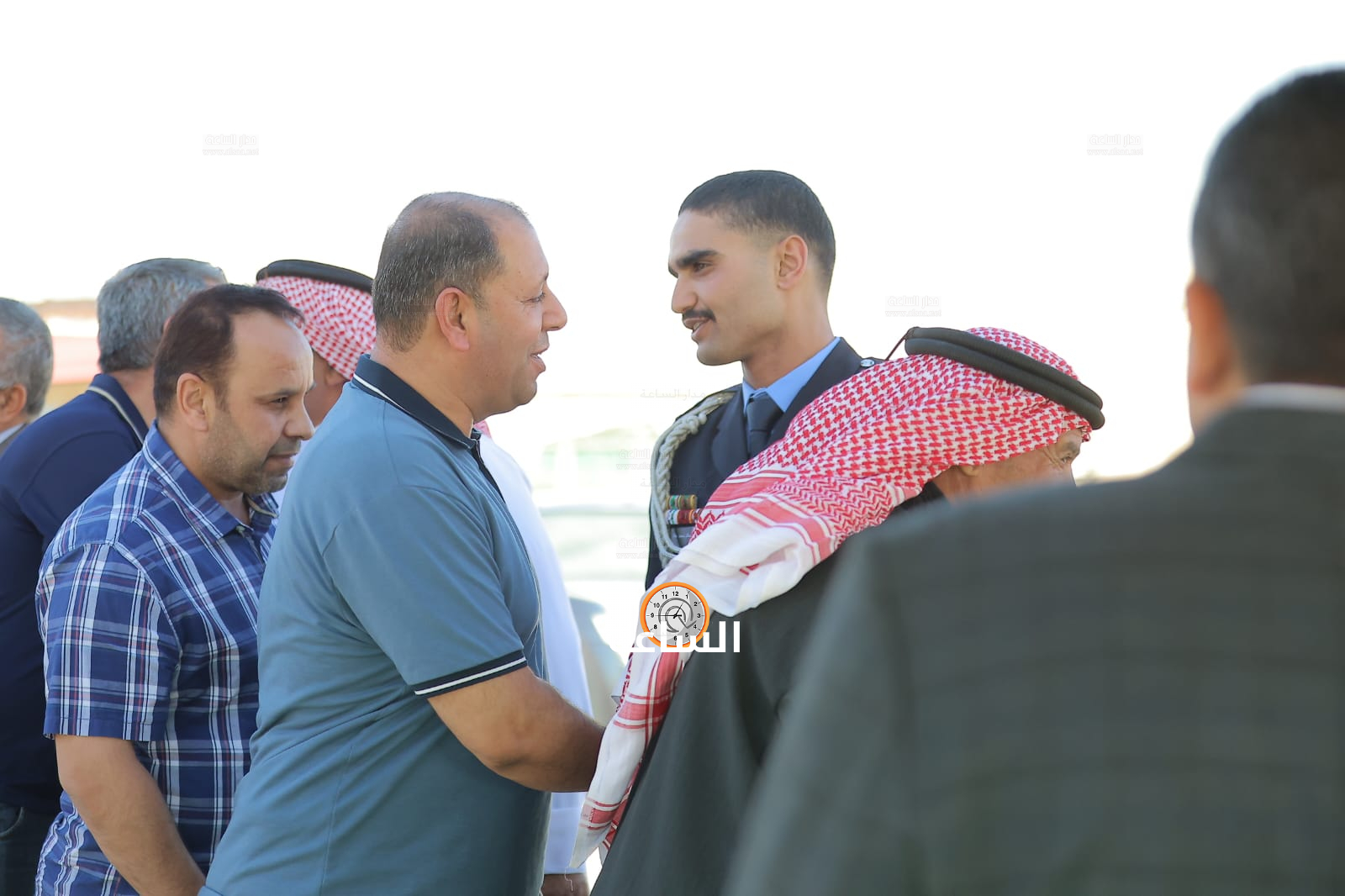 Madar Al-Saa Images 0.358060039062859