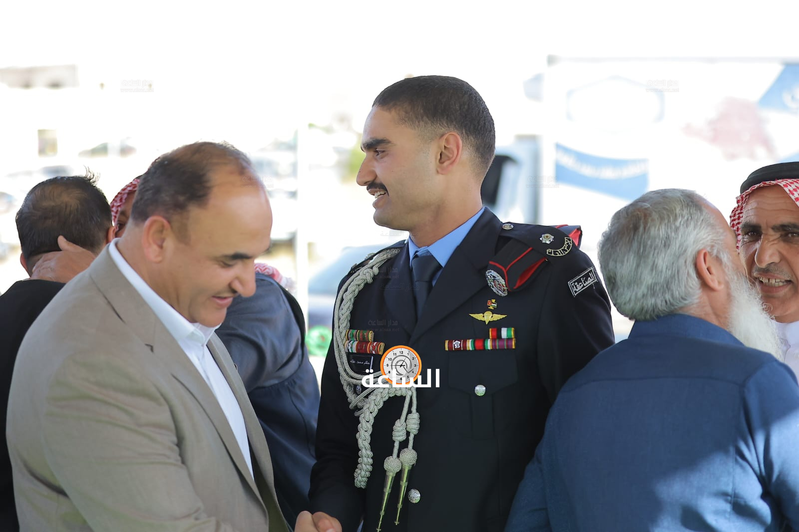 Madar Al-Saa Images 0.7973604356848172