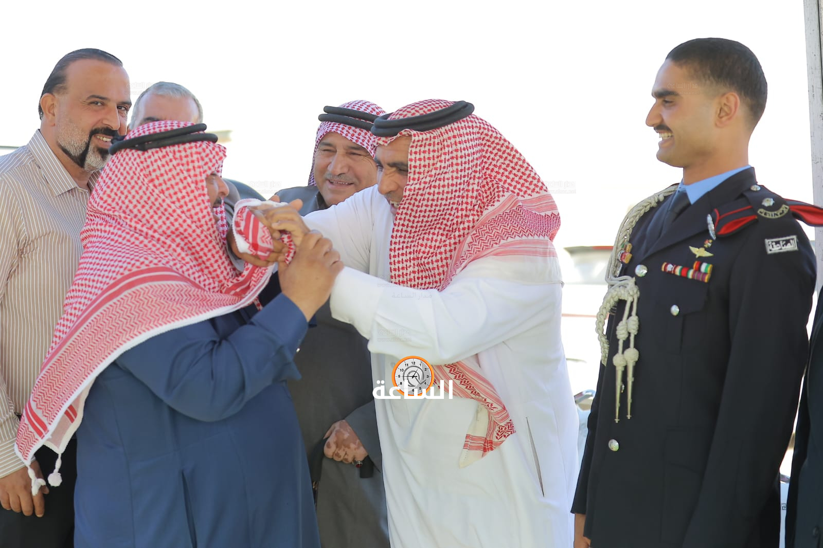 Madar Al-Saa Images 0.33805451189858116