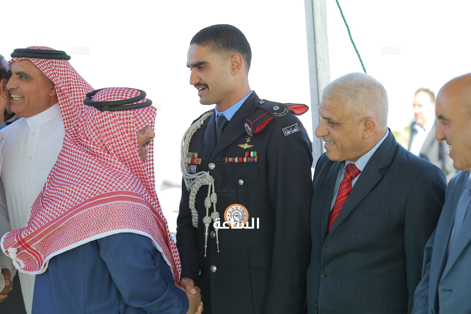 Madar Al-Saa Images 0.5124176940420881