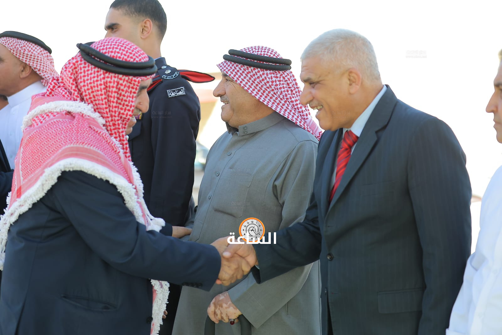 Madar Al-Saa Images 0.05686165794253362