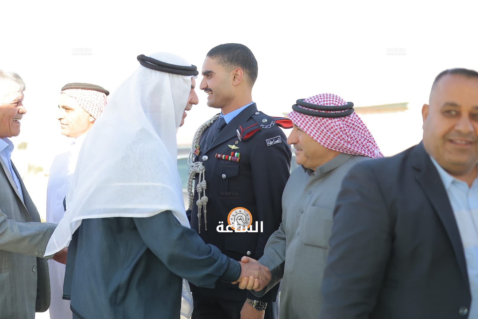 Madar Al-Saa Images 0.45094823363525793