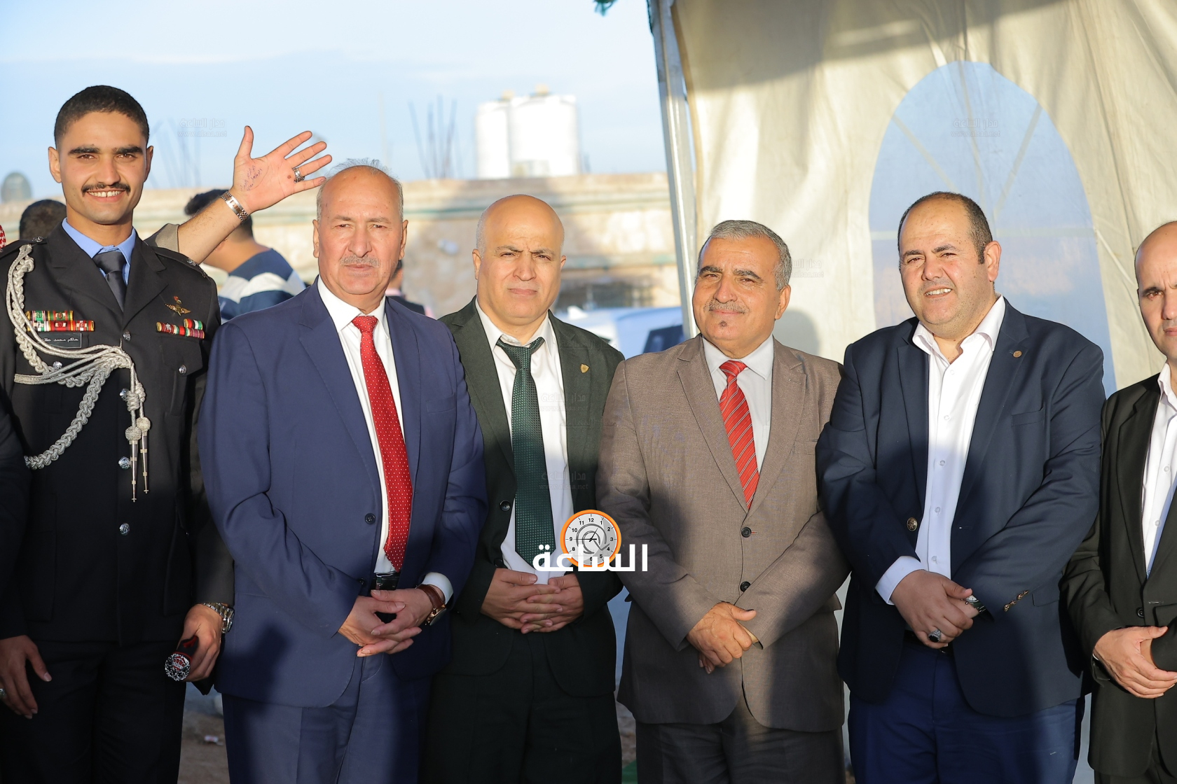 Madar Al-Saa Images 0.6892789159986079