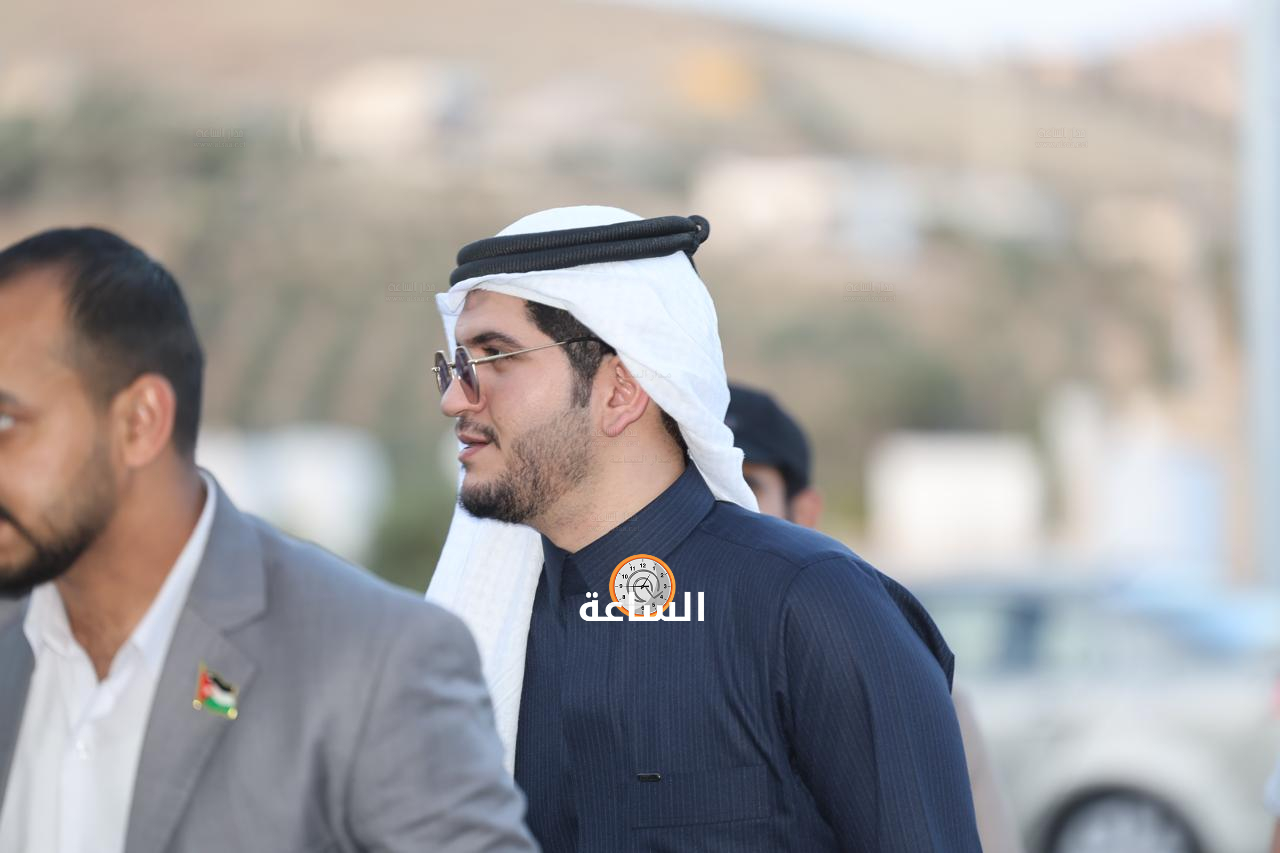 Madar Al-Saa Images 0.9460692611461706