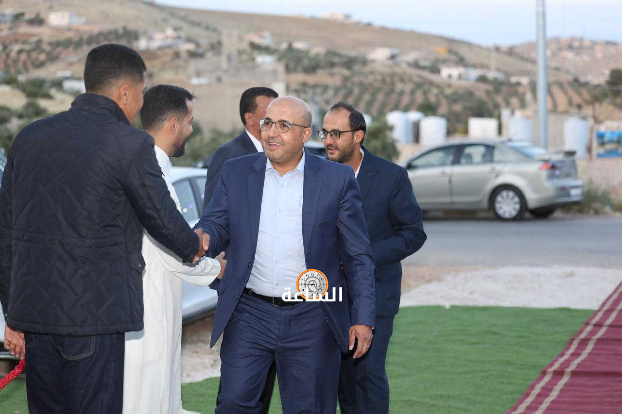 Madar Al-Saa Images 0.7049578585889067
