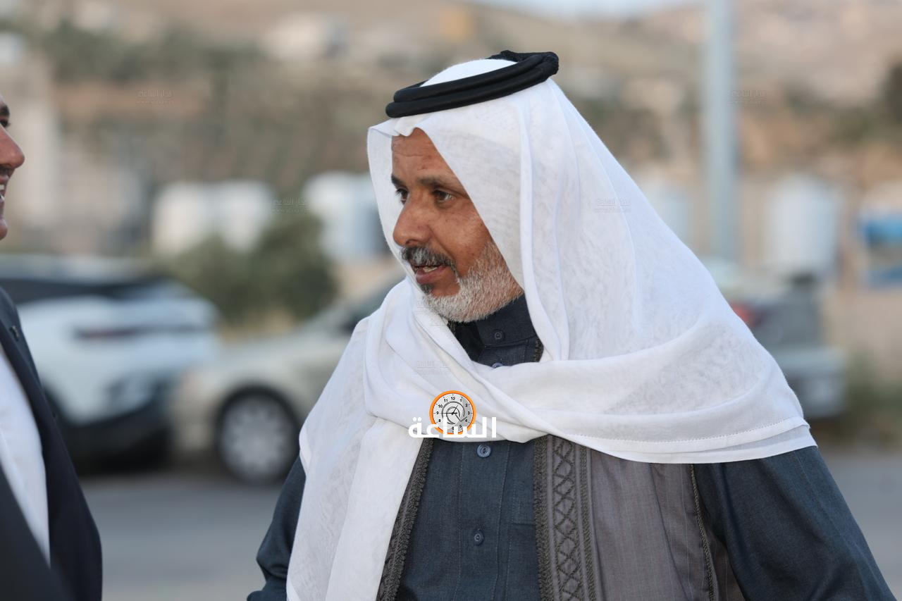 Madar Al-Saa Images 0.3901959505475149