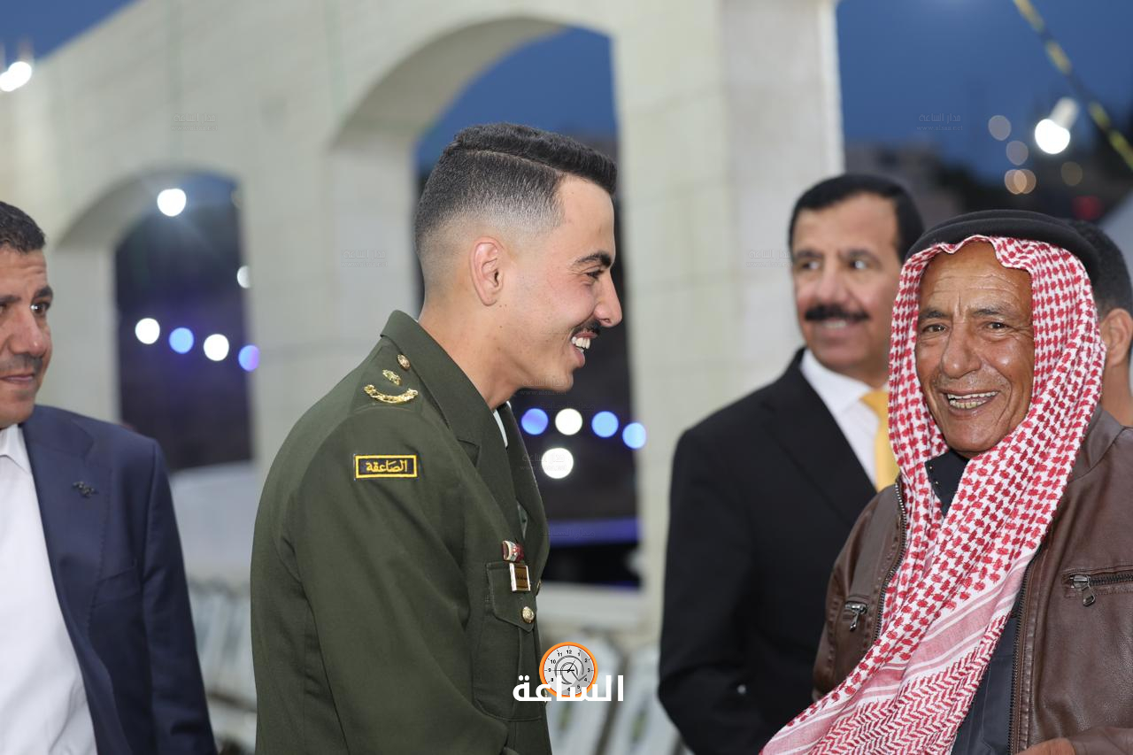 Madar Al-Saa Images 0.8939621430463365