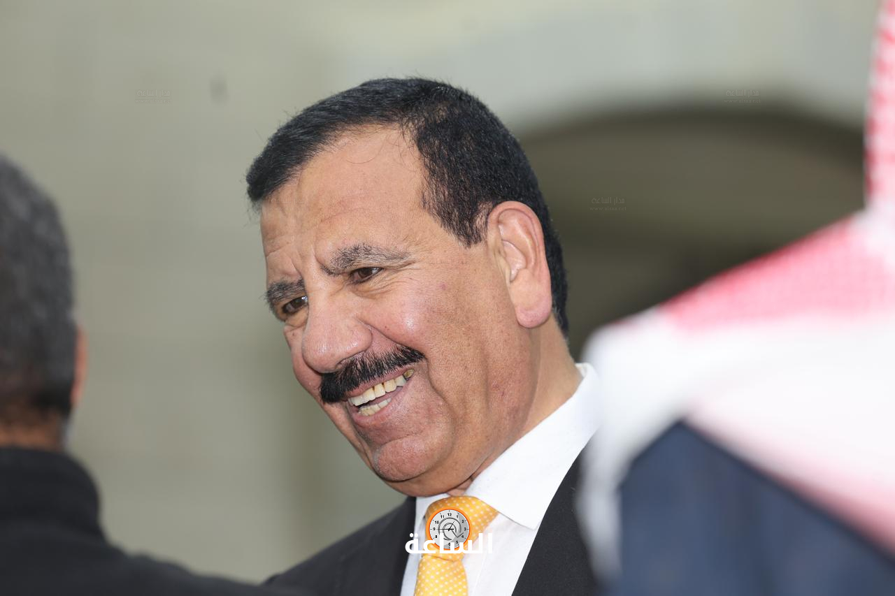 Madar Al-Saa Images 0.9443716532704747
